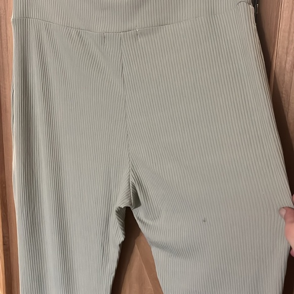 Green ribbed flared pants - Picture 6 of 6